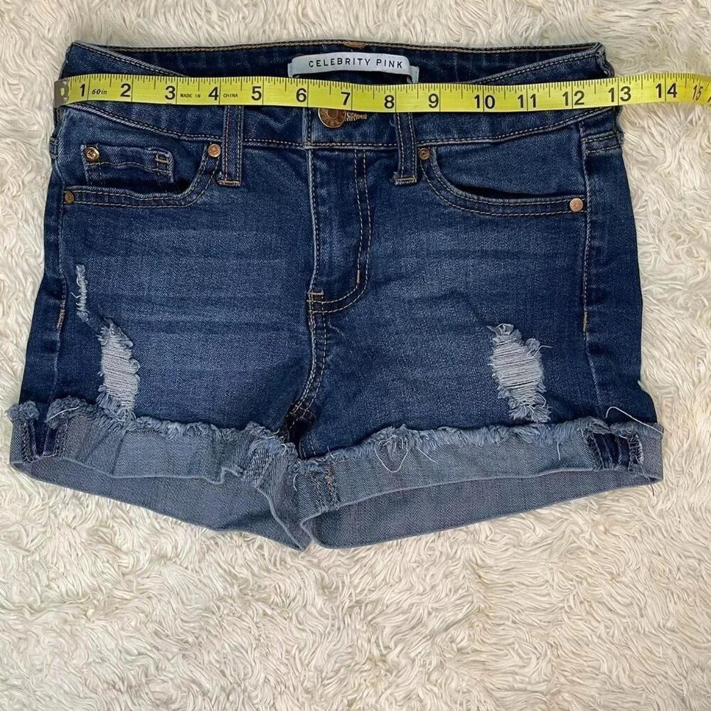Celebrity Pink Distressed Rolled Jean Shorts Women’s Size 0 - Picture 4 of 6